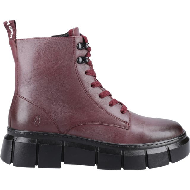 With its chunky styling and quality leather upper the Fawn is a gorgeous choice for casual wear, and the memory foam insole and flexible sole will keep you comfy every day