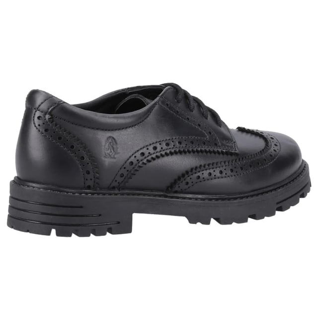Marke: Hush Puppies. Obermaterial: Leder. Zum Schnüren. Laufsohle: langlebig, Mit Silikon-Noppen, Strapazierfähig. Ösen: 4. Lochmuster-Detail, Gepolsterter Schaftrand. Absatz: Quadratisch. 2,5 cm. Niedrig geschnitten. Design: Logo. Zehenstil: Rund. Futterstoff: Atmungsaktiv, Micro Fresh-Futter, Deckbrandsohle, Stoff.