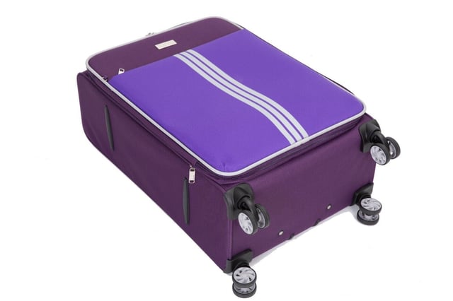 Maleta Eagle Dignity: ¡Eleva tu viaje con estilo y practicidad!  
Presentamos la Maleta Eagle Dignity, una fusión perfecta de estilo y funcionalidad diseñada para mejorar tu experiencia de viaje. Esta maleta mezcla una estética elegante con características inteligentes para satisfacer todas tus necesidades de viaje.  
Diseño distintivo en dos tonos: Haz una declaración dondequiera que vayas con la exclusiva combinación de colores en dos tonos de la Maleta Eagle Dignity, acentuada por elegantes rayas en el medio. Esta maleta no es solo equipaje; es una expresión de tu estilo refinado.  
Maniobrabilidad sin esfuerzo: Con ruedas giratorias, la Maleta Dignity se desliza sin esfuerzo a tu lado, asegurando una navegación suave a través de aeropuertos concurridos o calles de la ciudad. El mango telescópico se ajusta fácilmente, permitiéndote encontrar la altura perfecta para un manejo cómodo.  
Interior organizado: Dentro de la maleta, un forro de red seguro mantiene tus pertenencias en su lugar, incluso durante trayectos bruscos. Las correas para equipaje añaden una capa extra de organización, asegurando que tu ropa permanezca bien empacada y libre de arrugas.  
Tamaños y colores versátiles: La Maleta Eagle Dignity ofrece tres tamaños diferentes para satisfacer tus necesidades específicas de viaje, ya sea una escapada de fin de semana o unas vacaciones prolongadas.  
Construida para la durabilidad: Diseñada con la durabilidad en mente, esta maleta soporta las exigencias del viaje. Su robusta construcción asegura que tus pertenencias permanezcan protegidas a lo largo de tu trayecto.  
Viaja con estilo y comodidad: Experimenta el viaje en su máxima expresión con la Maleta Eagle Dignity. Su diseño llamativo, características prácticas y una variedad de tamaños y colores la convierten en la compañera de viaje ideal para todas tus aventuras. ¡Eleva tu experiencia de viaje hoy!  
• Ruedas giratorias suaves de 360° para una movilidad sin esfuerzo  
• Cerradura integrada aprobada de 3 dígitos para mayor seguridad.  
• Construida con material de poliéster ultra resistente de 600 Denier para durabilidad.  
• Mango telescópico autolock y cierre con cremallera para un uso fácil.  
Juego completo de 3 tamaños | Cabina+ Mediana+ Grande,  
• Maleta de cabina de 19 pulgadas - Tamaño 56 x 36 x 22 cm Peso: 2.5Kg Capacidad: 46 Litros  
• Maleta mediana de 25 pulgadas - Tamaño 72 x 44 x 26 cm Peso: 3Kg Capacidad: 90 Litros  
• Maleta grande de 29 pulgadas - Tamaño 81.5 x 49 x 30 cm Peso: 3.5Kg Capacidad: 128 Litros  
Nota: Este producto se presenta en un juego de múltiples tamaños, y recibirás todos los tamaños que se ven en las imágenes.
