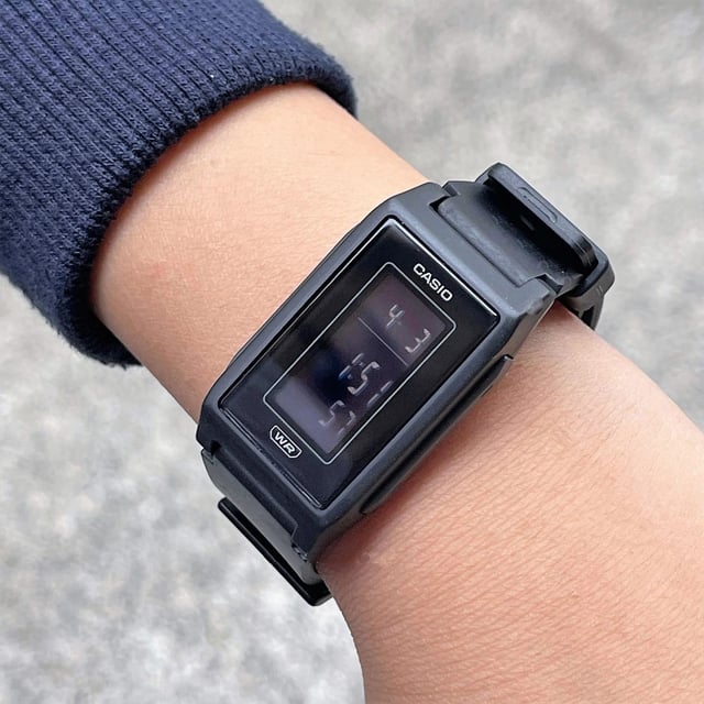 Casio black plastic watch online