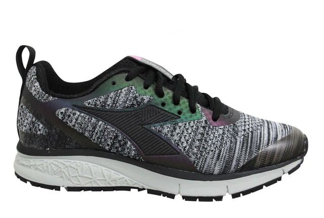 Kuruka diadora shop