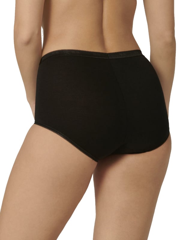 Sloggi Basic+ Maxi Brief. Product is made of 95% Cotton, 5% Elastane and is machine washable.
