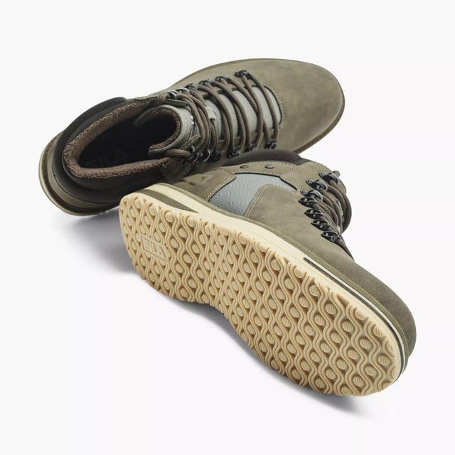 Fila deals boots olive