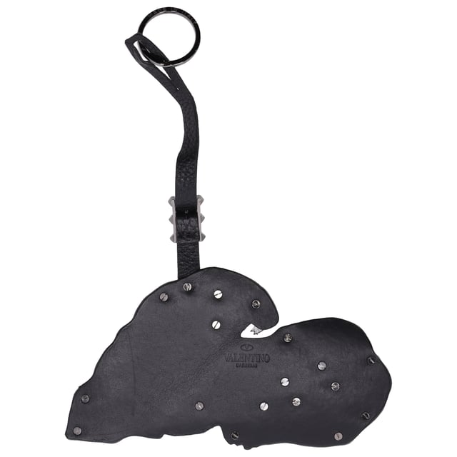 VINTAGE, RRP AS NEW
Elevate your handbag game with the Valentino Panther Bag Charm in Black Leather. This stunning bag charm features a meticulously designed panther, crafted from supple black leather. The sleek and fierce panther design adds a touch of drama and sophistication to any handbag. 

Valentino Panther Bag Charm in Black Leather
Material: Leather
Color: Black 
Size: One size
Dimensions: Width:   1mm; Length:   170mm; Height:   90mm
Condition: Very good
Sign of Wear: Light wear
SKU: 366743