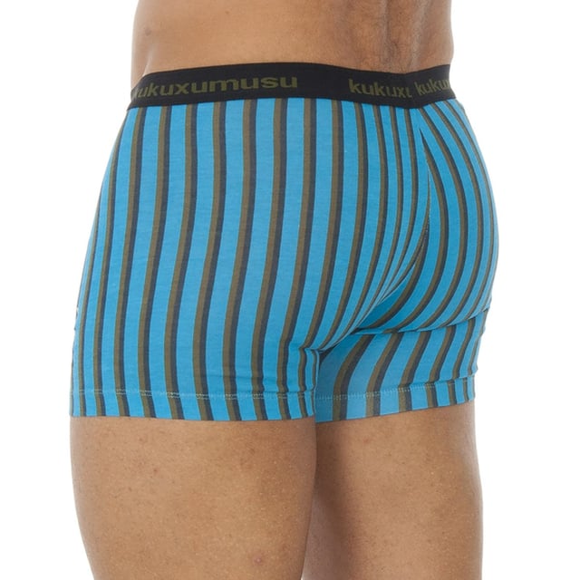 Boxer Kukuxumusu.
 Illustrations of the brand as decoration on the boxer briefs.
 It is a thin, elastic, soft, comfortable and fun boxer! An option to dress inside with a touch of good humor and infect yourself with it all day. The fabric adapts very well to the body so that when you wear it you don't even notice it. The rubber bands and thread with which it is made are ultra soft.
 Elastic waistband with the brand name printed consecutively.
 Matching seams.
 Composition: 95% Cotton, 5% Elastane
 Care:
Care:
 - Machine wash maximum 30ºC.
 - Do not use bleach.
 - Iron at low temperature.
 - Do not use dryer.
 - Do not dry clean.