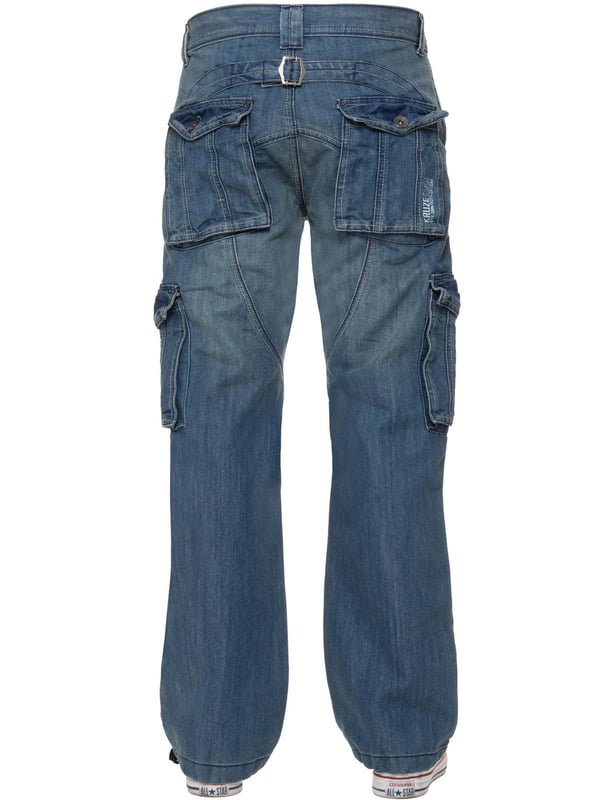 Kruze Mens Designer Cargo Combat Multi Pocket Denim Jeans. 7 bolsillos incluyendo moneda, bolsillos laterales. Los bolsillos traseros y laterales están asegurados con cierre de botón. Costuras de contraste, pinza ajustable en la parte posterior. Interruptor ajustable a los dobladillos. Ideal para ropa casual y de trabajo. Botón de cierre de mosca. Botones y remaches de marca.
