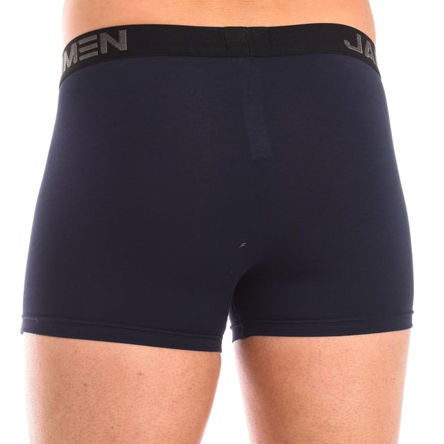 Pack-3 Boxers JanMen.
 Elastic rubber waistband with embroidered brand name.
 Breathable fabric.
 Anatomical front with the ability to hold without squeezing.
 Seams seen in tone.
 Composition: 92% Cotton, 8% Elastane
 Care:
Wash at maximum temperature 30º.
 Do not use bleach.
 Do not use dryer.
 Do not iron.
 Do not dry clean.