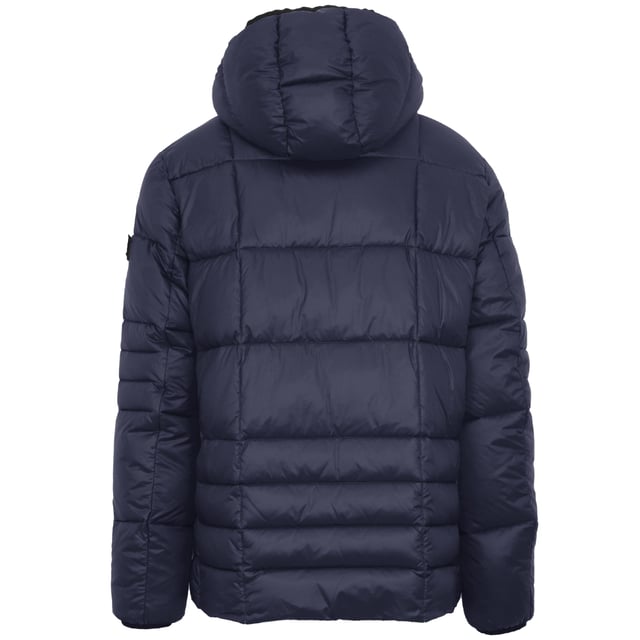 Mant�ngase elegante y elegante con la chaqueta azul marino Plein Sport Silmed. El dise�o simple agrega un toque de sofisticaci�n, mientras que el interior acolchado asegura el calor y la comodidad. �Perfecto para cualquier individuo de moda! Palabos frontales de cierre de cremallera, 2 bolsillos de cierre de cremallera, capa de cierre central de cremallera, relleno: 100% poliamida, forro: chaqueta acolchada de 100% de poli�ster, estilo de cierre de cremallera: UPPS26E 85