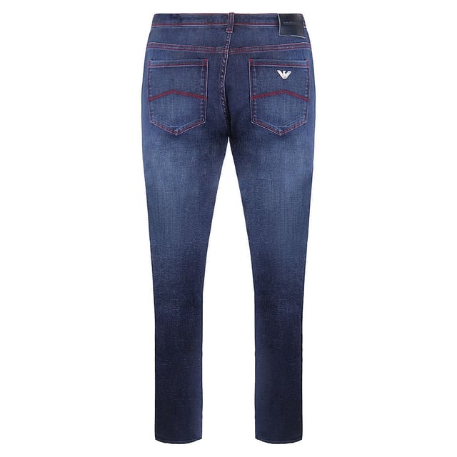 Armani j28 store
