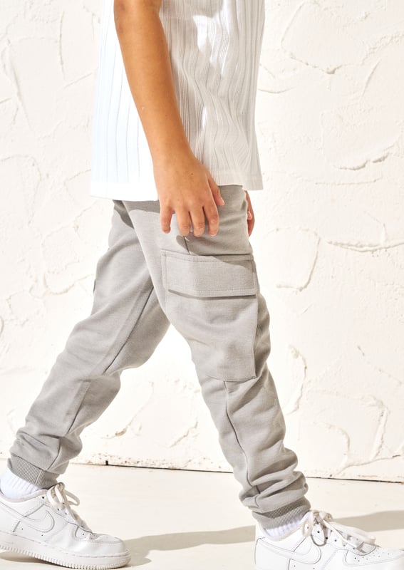 Refresh your everyday edit with these joggers. Super cool in super soft textured jersey with on trend cargo pockets and a button fastening for a slightly smarter aesthetic... About Me: 67% Cotton 33% Polyseter. Look After Me: Think Planet. Wash At 30C.