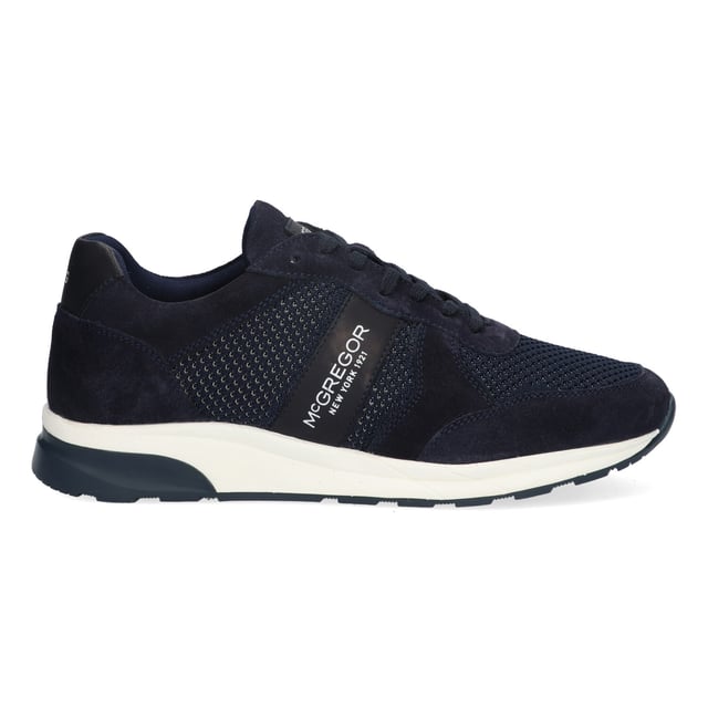 Zapatillas McGregor para hombre. Están fabricadas en piel y tejido de alta calidad. La zapatilla tiene una plantilla extraíble de EVA, que proporciona una buena amortiguación.  Marca: McGregorNombre del modelo: RichmondCategoría: zapatos de hombreMateriales: cuero y textilColor: azul marino