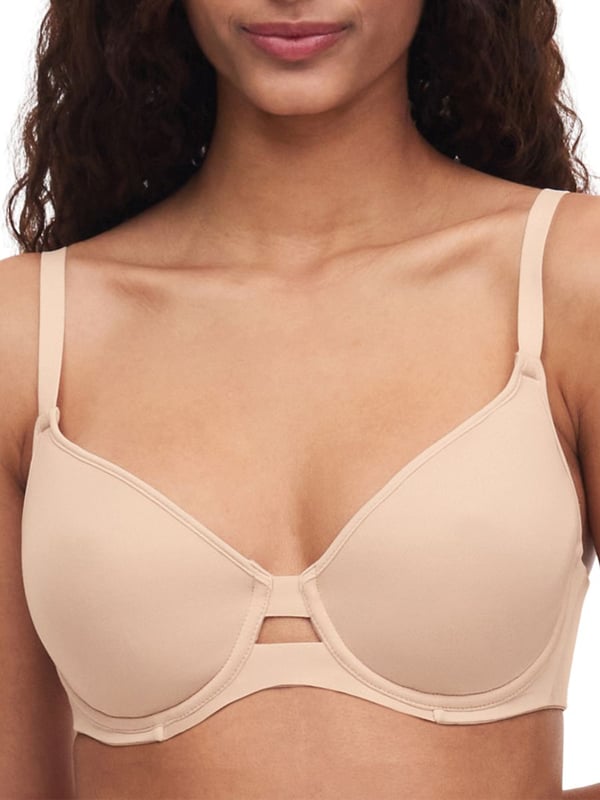 Chantelle Smooth Lines Covering Spacer Bra. With geometric lines, breathable spacer fabric cups and a seamless finish. Double lined. Product is made of 79% Nylon, 21% Elastane and is hand-wash only.