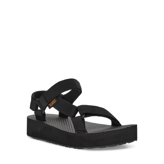 Taking cues from the women’s Midform Universal, this pint-sized platform stands up to summer vacation with water-loving webbing and a lightweight, EVA foam midsole.