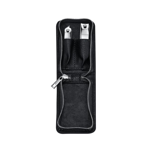 Es un juego de 2 piezas de herramientas quirúrgicas de acero inoxidable con estuche de viaje resistente con cremallera, cortaúñas y cortaúñas de los pies.
