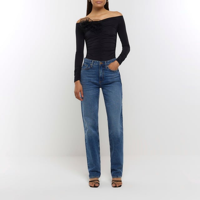 Ruched fabric, Corsage detail, Bardot neckline, Long sleeves