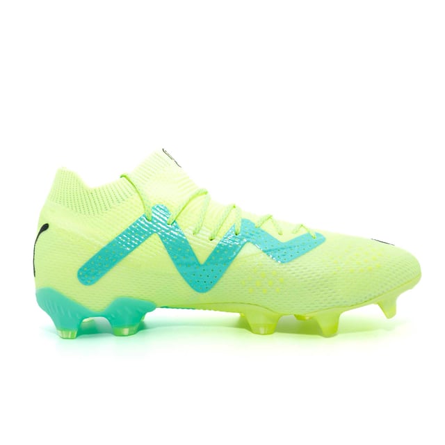 PRODUCT STORY: The FUTURE is back, and so are the back-heels, stepovers and no-look passes. Inspired by Neymar Jr.’s playing style, the reengineered mid-cut construction combines fit and agility so you can create without constraints throughout the 90 minutes. The FUZIONFIT360 dual mesh upper features supplemental PWRTAPE support for an even more adaptive, even more supportive fit. Stable at the heel and flexible at the forefoot, the second-generation Dynamic Motion System outsole provides traction and agility for unpredictable changes of direction. Free to move. Free to play. Free to create. FEATURES & BENEFITS : Recycled content: The upper of this shoe is made with at least 20% recycled materials as a step toward a better future.DETAILS : Mid-boot construction; FUZIONFIT360 upper combines engineered dual mesh, stretchy knit and supplemental PWRTAPE support so you can drive them crazy with or without laces; Engineered 3D textures at key contact zones are optimized to enhance ball grip and control for dribbling, passing and finishing.; PWRTAPE: Targeted upper reinforcement for support and durability; Dynamic Motion System outsole; FG/AG: Frim ground/Artificial ground outsole.