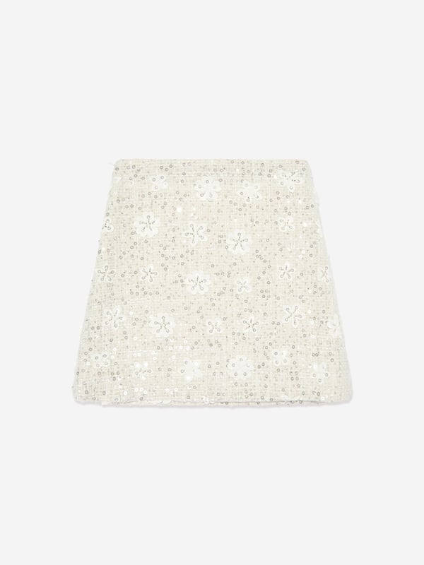 Introducing the exquisite Girls Sequin Embroidered Skirt in White from mama luma, a dazzling addition to any girl's wardrobe for AW2024! Here are the standout features that make it an essential:‚ Luxurious Design: Crafted with sparkling sequins &amp; delicate embroidery for an enchanting look.‚ Elegant White Hue: A pristine white colour that offers a sophisticated and timeless charm.‚ Premium Fabric: Constructed from top-tier materials ensuring comfort &amp; durability.‚ Versatile Style: Perfect for festive events or stylish everyday wear.Elevate your little one's fashion game with this stunning skirt by mama luma. Order now and let her shine like never before!