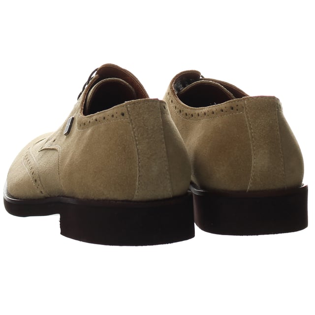 Hecho a mano con una parte superior de cuero de gamuza azul premium, estos zapatos con cordones ofrecen un aspecto elegante y sofisticado que eleva sin esfuerzo su atuendo.
El diseño de cordones proporciona un ajuste seguro y ajustable, lo que le permite personalizar la opresión a su preferencia al tiempo que garantiza el máximo soporte y estabilidad.
El lujoso material de cuero de gamuza agrega un toque de elegancia y refinamiento a estos zapatos, lo que los hace adecuados para ocasiones casuales y semiformales.
Con su construcción duradera y su artesanía de alta calidad, estos zapatos están construidos para resistir las demandas del uso diario, proporcionando durabilidad y comodidad duradera.
Con una plantilla acolchada, estos zapatos ofrecen un comodidad excepcional, reduciendo la fatiga y permitiéndole permanecer de pie todo el día con facilidad.
La suela resistente proporciona una tracción y agarre confiables, haciendo que estos zapatos sean adecuados para varias superficies y garantizando pasos seguros donde quiera que vaya.
Ya sea que se esté vistiendo para salir de noche, asistir a un evento social o simplemente quiera agregar un toque de sofisticación a su atuendo diario.
Experimente la combinación de estilo atemporal, materiales premium y una comodidad superior con estos notables zapatos para hombres.