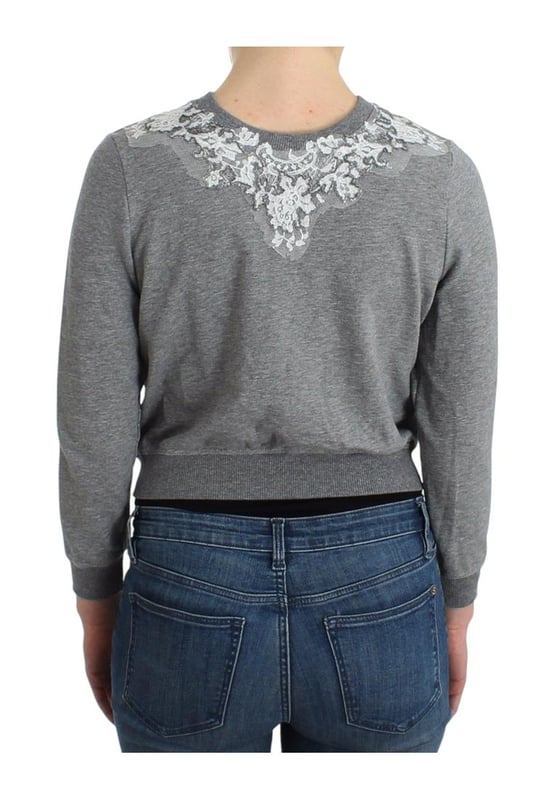 Ermanno Scervino Lingerie Short Cardigan
  Brand new with tags
  Material: 95% Cotton 5% Elastane
  Color: Gray
  Button closure
  Logo details
Size on Tag: IT42 | S