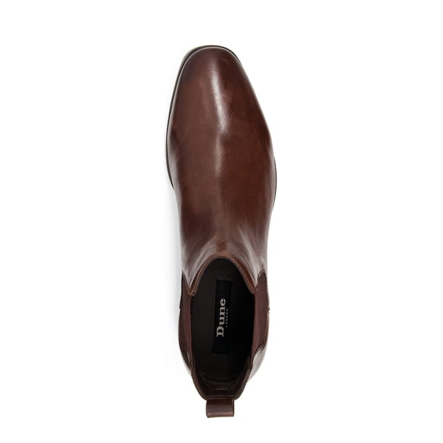 Dune Mens Maccles - Smart Leather Chelsea Boots Expertly constructed from the finest leather, this timeless and traditional silhouette will provide a sartorial foundation to any wardrobe. Constructed with elastic side panels and featuring a rear pull tab Maccles fuses master craftsmanship with contemporary British styling.