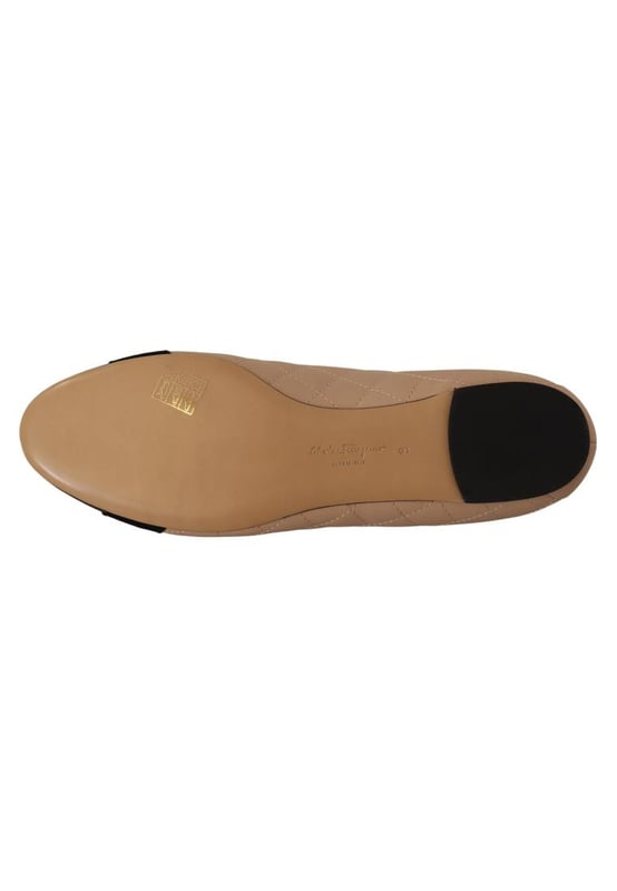 Gorgeous brand new with box tags and dust bag
  100% Authentic Salvatore Ferragamo women’s shoes
  Model: VarinaQ 1cm 0702228 019
  Color: New Bisque / Black
  Material: Nappa and Patent Leather
  Heel 1cm
  Made of sumptuous quilted nappa leather
  Versatile flats with understated elegance
  Iconic Vara grosgrain bow with contrasting patent insert
  Made in Italy