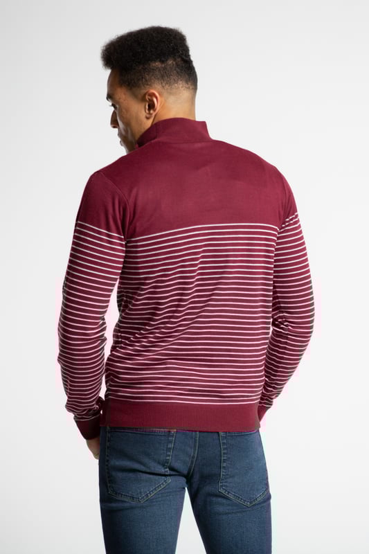 This 1/4 zip jumper from Kensington Eastside is the perfect addition to your wardrobe, it has ribbed elasticated funnel neck, cuffs, and hem. The jumper has a stripe pattern and features a 1/4 zip neck, keeping you comfortable and warm.