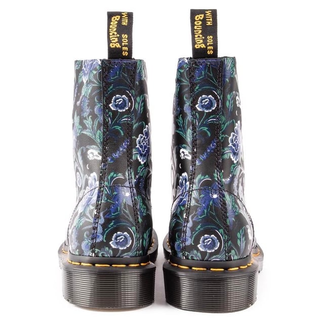 Dr martens pascal bandana store