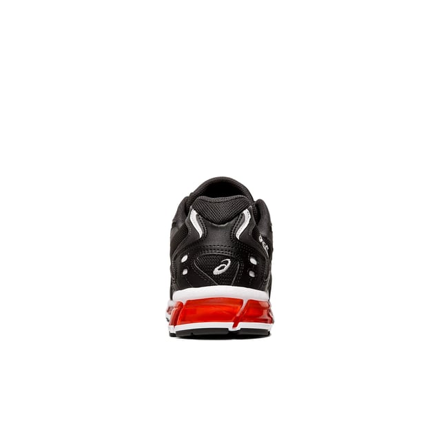 Descubra un zapato que no solo se ve muy bien, sino que también proporciona un comodidad y rendimiento excepcionales durante todo el día.

Esta versión actualizada está equipada con 360 grados de tecnología GEL®, que ofrece absorción de choque protector y amortiguación de lujos para un paso cómodo. Combinado con una entresuela moldeada ligera y sensible, crea un efecto de primavera que energiza cada paso. Siente la diferencia a medida que te mueves con mayor comodidad y rebote.

Diseñado para la estabilidad y el soporte, este zapato presenta tecnología Trusstic System® para controlar la torsión y la torsión, asegurando una conducción estable y controlada. El contador de talón interno asegura su pie en posición, proporcionando apoyo adicional a medida que se mueve y minimiza el riesgo de incomodidad o lesión.

Con su diseño audaz inspirado en el calzado de los 90, el versátileador de gel-kayano® 5 360 complementa sin esfuerzo una amplia gama de looks informales. Abraza tanto el estilo como la comodidad, sin comprometerlo, a medida que avanzas en tu día.

Comprender su tipo de pronación es esencial para encontrar la zapatilla correcta. El Gel-Kayano 5 360 está diseñado para aquellos con un tipo de pie neutral y arcos de tamaño normal. Ofrece una distribución uniforme desde el frente del pie durante el empuje. A medida que su pie contacta con el suelo, aterriza en el exterior del talón y luego rueda hacia adentro (pronuncia) para absorber el choque y apoyar el peso corporal.

Abrace el estilo, la comodidad y el rendimiento del zapato masculino Gel-Kayano® 5 360 Sportstyle. Ya sea que esté llegando a las calles o realizando sus actividades diarias, disfrute del equilibrio perfecto del diseño de la moda y la tecnología deportiva avanzada en un zapato que apoya su movimiento natural.