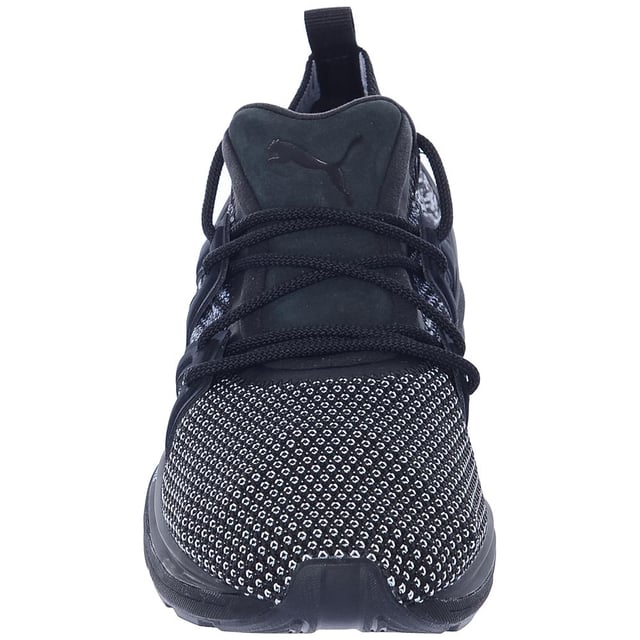 <p> • dentelle, pas de talon </ p> <p> • logo PUMA au dos </ p> <p> • Couleur: Noir </ P>