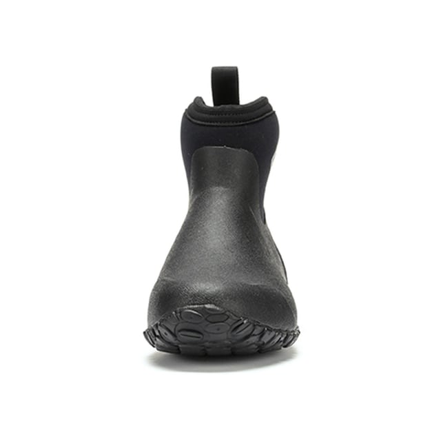 Muck Boots Muckster II Ankle Rubber Black Wellington Boots A new sole and an improved last give this popular, updated Muck shoe more stability on wet surfaces along with an even greater level of comfort and fit. The Muckster II Low is the perfect shoe when its wet and muddy.