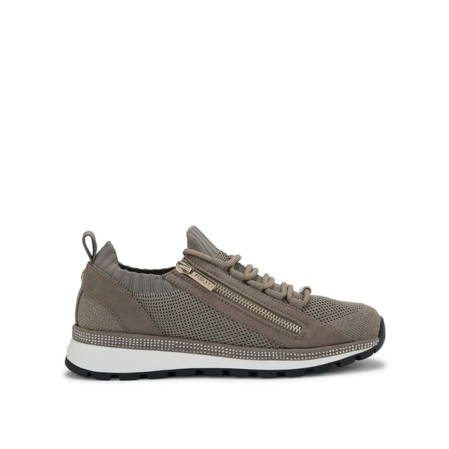 This Carvela Pace Zip Knit trainer features a bronze fabric upper with slight glimmer. The front laces are tubular with a gold zip on the eye stay. There is a silver crystal panel around the midsole.
