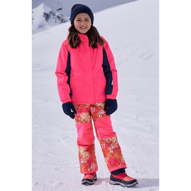 100% Polyester. Fabric: Double Layer. Pockets: 2 Side Pockets, Welted, Zip. Adjustable Braces, Belt Loops, Detachable Braces, Reinforced Knee, Scuff Guards, Side Zip Ankles, Snow Gaiters, Touch Fastening Closure. Fabric Technology: Durable, DWR Finish, High Warmth, Snowproof, Water Resistant. Design: Logo. Waistline: Part Elasticated. Fastening: Pull-On, Stud.