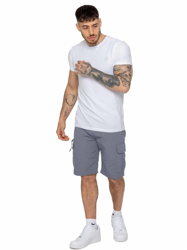 Engineered for comfort and versatility, these poly cargo shorts will elevate your casual wardrobe. Made from a durable woven crinkle fabric, they boast a relaxed elasticated waist and drawstring fastening for a perfect fit. Stay organized with zip-fastened side and leg pockets, adding a touch of utility to your summer ensemble. Pair with a classic t-shirt and trainers for effortless style.