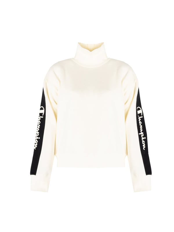 El corte sencillo de esta sudadera es sinónimo de elegancia clásica y versatilidad, haciéndola ideal para cualquier conjunto diario.

El cuello de tipo polo no solo es un elemento de moda, sino también práctico, proporcionando calidez y comodidad en los días más fríos.

Las mangas y el dobladillo terminados con puños garantizan un ajuste perfecto a la silueta y evitan que la tela se deslice indeseadamente.

A lo largo de las mangas, la cinta con el logo añade un toque deportivo y es un distintivo sutil pero reconocible de la marca.

Hecha con tejido de alta calidad, la sudadera garantiza durabilidad y comodidad al usarla, convirtiéndose en una pieza imprescindible en el guardarropa durante muchas temporadas.