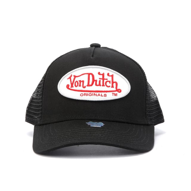 Ikonische Trucker Cap mit einer Krone und einem Schirm aus Baumwolltwill. Die Rückseite aus Polyester-Mesh sorgt für Atmungsaktivität, während der leicht gewölbte Schirm einen Hauch von Flair verleiht. Mit dem ovalen Heritage-Logoaufnäher auf der Vorderseite.