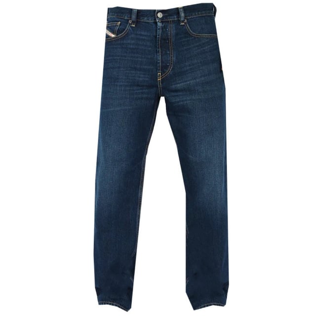 Diesel Blue Jeans , Regular Waist, Straight Leg, Button Fly , 100% Cotton, Large Branded Badge, Regular Fit, 5 Pocket Jeans, Brand Embossed Diesel Badge