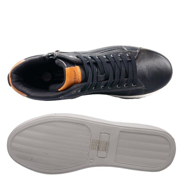 Level up your everyday trainer collection with the Ilford High Top Trainers, featuring soft leather uppers and a classic lace up design. Complete with a zip fastening for a trend-led feel and easy to wear style.
