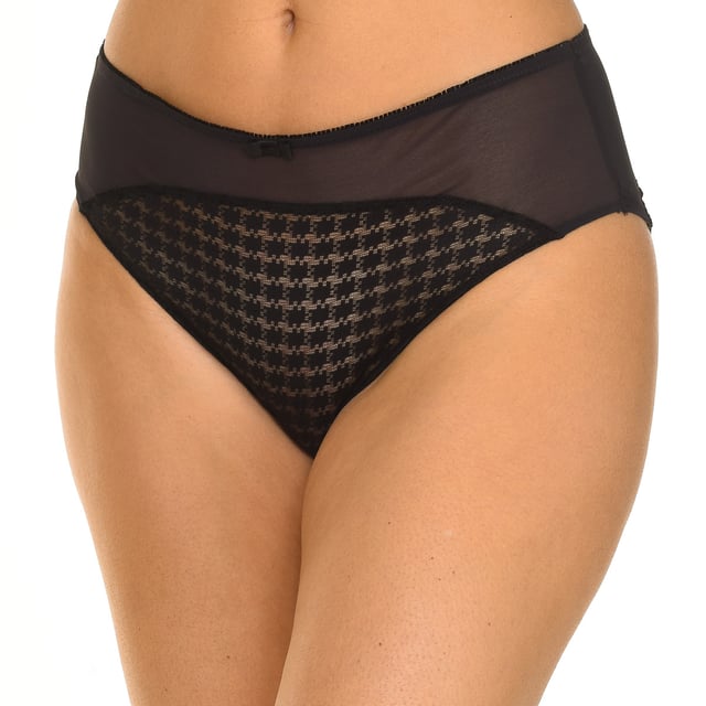 DIM Generous Brief
 Color Black
 Thin velvet waistband.
 Bow detail on the front.
 Elastic and breathable fabric.
 Seams seen in tone.

 Composition: 84% Polyamide, 16% Elastane

 Care:
 - Wash at max temperature. 40º.
 - Do not use bleach.
 - Do not use dryer.
 - Do not iron.
 - Do not dry clean.
 Composition: 84% Polyamide, 16% Elastane
 Care:
Care:
 - Wash at max temperature. 40º.
 - Do not use bleach.
 - Do not use dryer.
 - Do not iron.
 - Do not dry clean.
