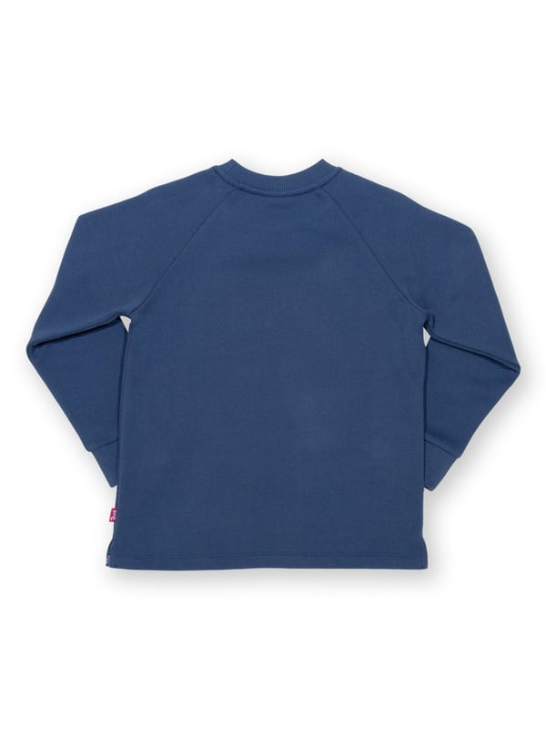 72 days and 25,000 miles later, Nellie Bly successfully circumnavigated the globe. This around the world sweatshirt is inspired by this incredible journey, which Nellie undertook to beat the popular fictional Jules Verne book “Around the World in Eighty Days”. Stylish and practical, with a lovely hot air balloon appliqué on super-soft navy blue brush back sweat fabric.
