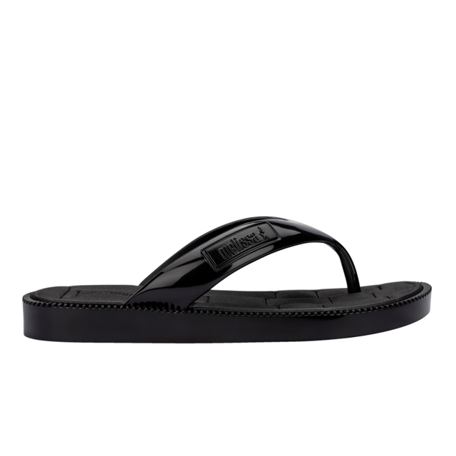 the classic Possession line has just welcomed a new member! Look fab even on casual occasions with the Melissa Possession Flip Flop II, whose ultra comfortable, padded EVA insole and non-slip outsole will fuse comfort, stability, and style into one single look!
