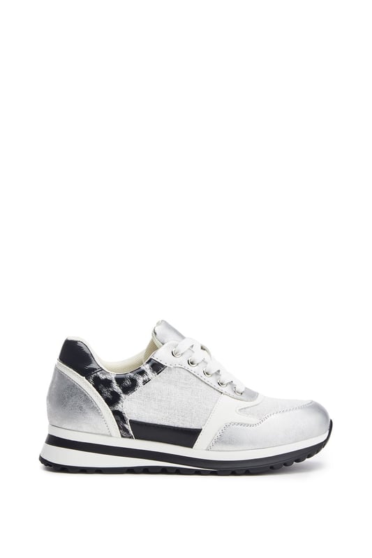 Elevate your everyday with Ember, the casual trainer with added glam. This style features a wearable metallic and leopard design, perfect to pair with a neutral outfit.