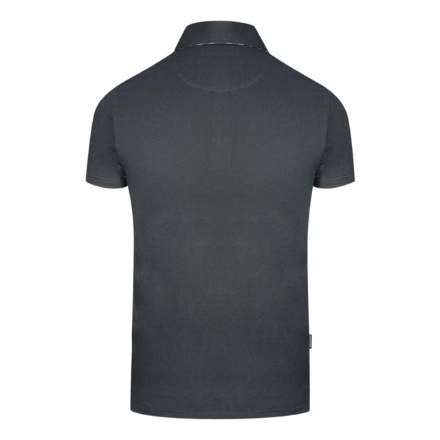 Aquascutum Aldis Crest Block Logo Svart pikétröja. Aquascutum Svart polotröja. Märkeslogotyp, korta ärmar. Stretch Fit 95% bomull 5% elastan. Vanlig passform, passar perfekt i storlek. Stilkod: QMP040 99