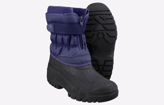 Hybride snowboot met fleecevoering, waterdichte rubberen overschoen, ritssluiting aan de voorkant en klittenbandsluiting.