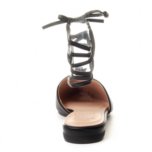 Ballerina voor dames. Comfortabele pasvorm. Gepolsterde inlegzool. Antislipzool. Versterkte stiksels. Gefabriceerd door andere merken voor ons merk.