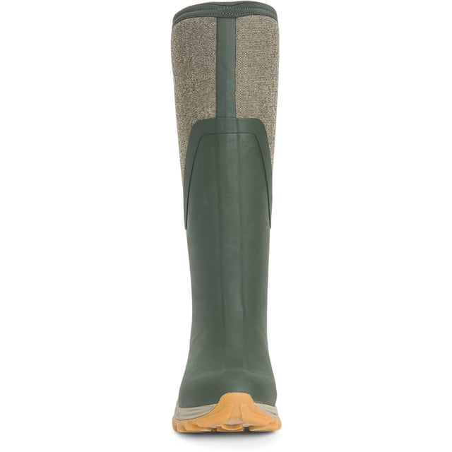 For women that love the outdoors, these wellies have a warm fleece lining to keep your feet toasty in temperatures as low as -40C.