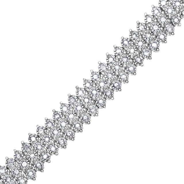 Oro amarillo de 9 quilates (375): 7,7 g; # Diamante: 1,5 ct