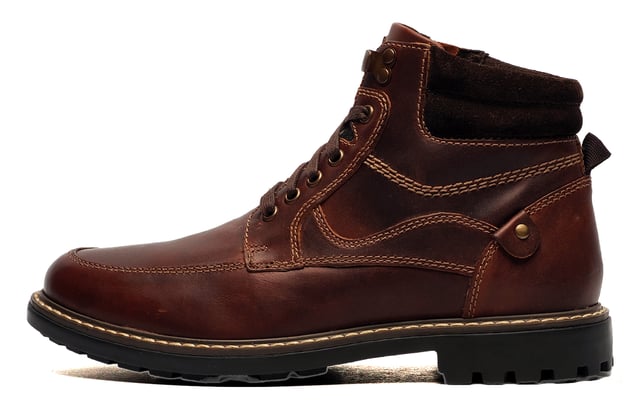 These Catesby EnglandSan Franciscomens leather boots are crafted with precision and attention to detail, carefully constructed with a premium leather upper with supportive overlays, complete with intricate designer stitch detailing and contrast laces to provide you with a quality designer finish.
 Delivering effortless urban style with added comfort through a padded ankle collar, and a durable rubber outsole to provide great traction, these are sure to be your go-to boots in the upcoming seasons.
 - Leather upper
 - Secure 5-hole lace fastening
 - Side zip = Easy on / off wear
 - Intricate designer stitch detailing
 - Padded heel and ankle collar
 - Durable rubber outsole
 - Comfort cushioned insole
 - Catebsy England Branding