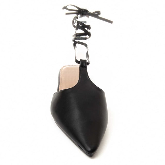 Ballerina voor dames. Comfortabele pasvorm. Gepolsterde inlegzool. Antislipzool. Versterkte stiksels. Gefabriceerd door andere merken voor ons merk.