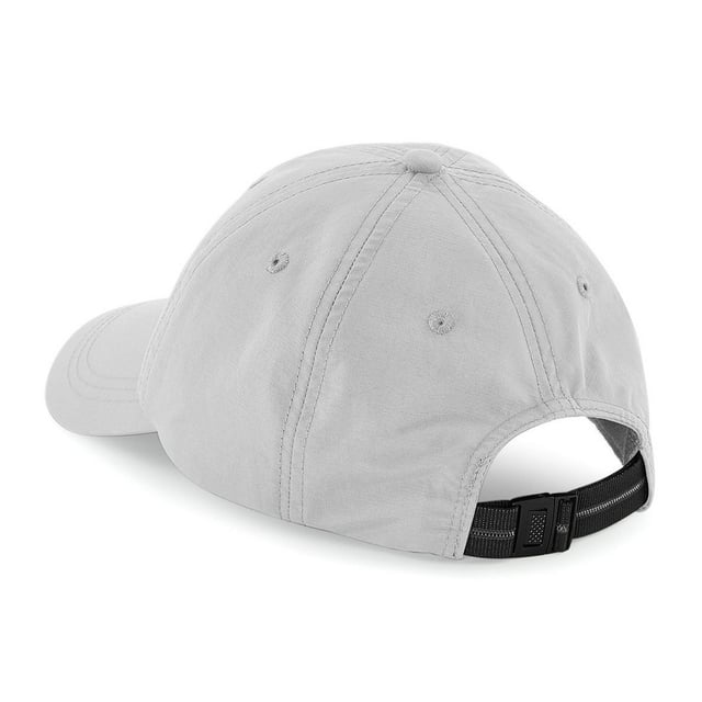 Set van 2. 6-paneelontwerp. Voorgebogen piek. Waterdichte en ademende stof. Polyester Coolmax stof zweetband. TearAway etiket voor gemakkelijk rebranden. Een maat. Stof: Nylon taslan.