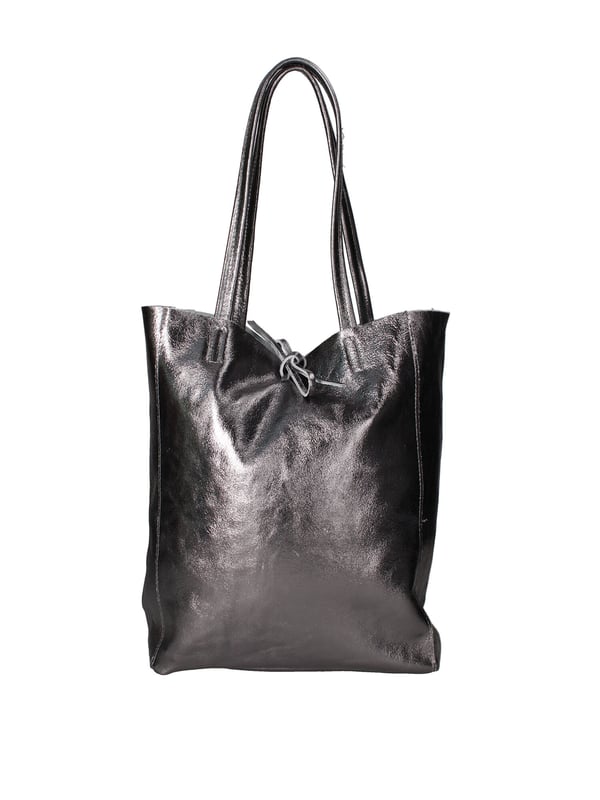 Bolso shopper para mujer. El cierre es con cordón de piel. Los bolsillos internos son uno con cremallera. Los bolsillos externos están ausentes. Falta la correa para el hombro. El mango es de piel. Hay un compartimento interno. El material exterior es piel auténtica laminada. Internamente está forrado en tejido 70% algodón - 30% poliéster. Medidas: 40x36x11 cm. Hecho en Italia